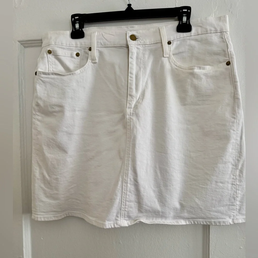 J Crew Denim mini skirt in white Size 32 - Picture 2 of 4